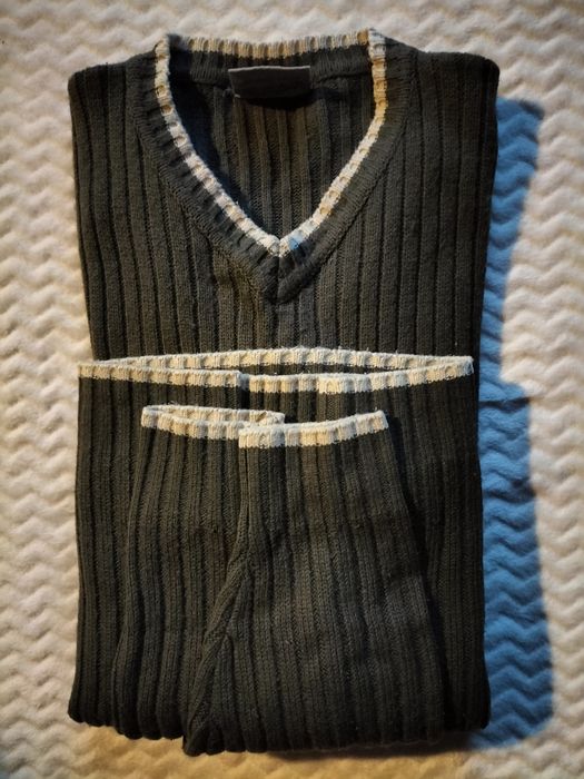 Męski sweter pulower w serek szary L