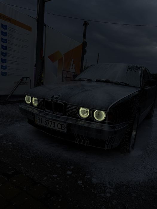 BMW E34 525 1990г