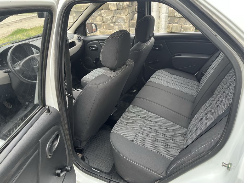 Renault Logan 1.4 2012 Газ-Бензин
