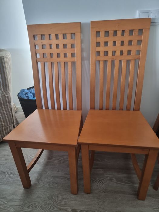 2 cadeiras madeira maciça