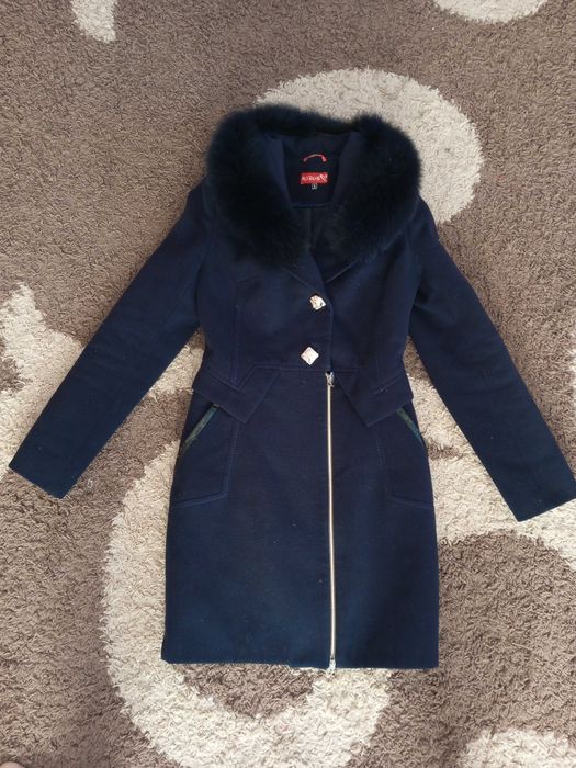 Жіноче зимове пальто