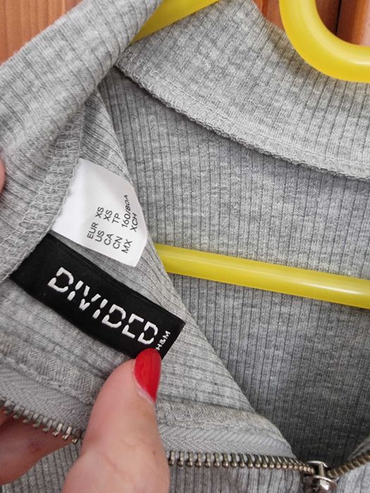 Camisola cinzenta com abertura nos braços H&M, tam XS - nunca usada