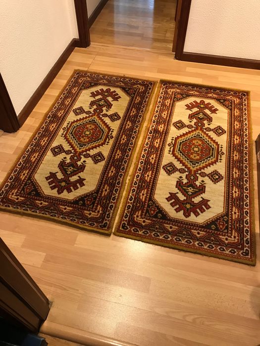 Dois tapetes antigos