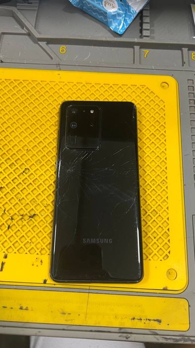 Продам Samsyng S20 Ultra 5G 128 гб