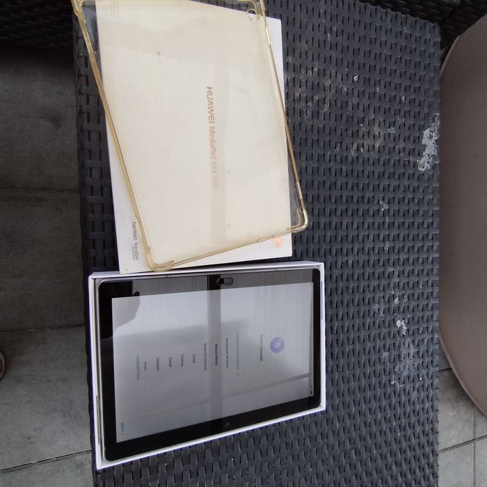 Huawei media pad M3 lite