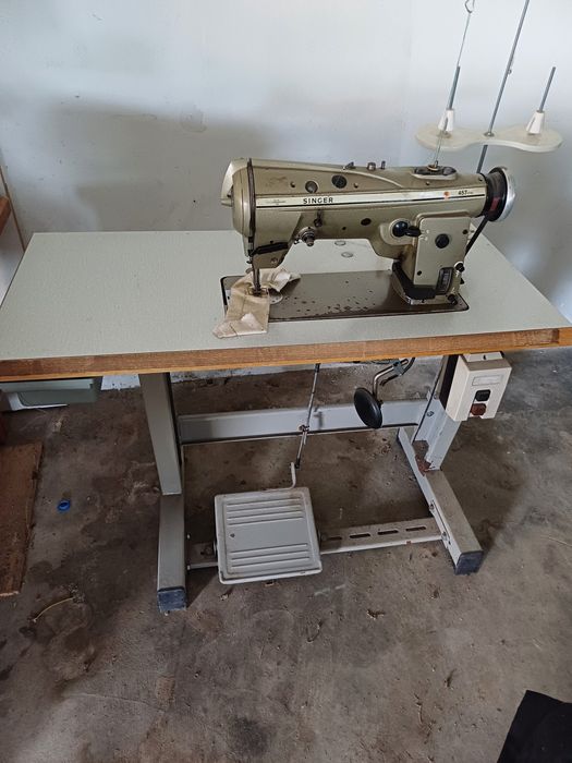 Maquina de costura zig zag singer