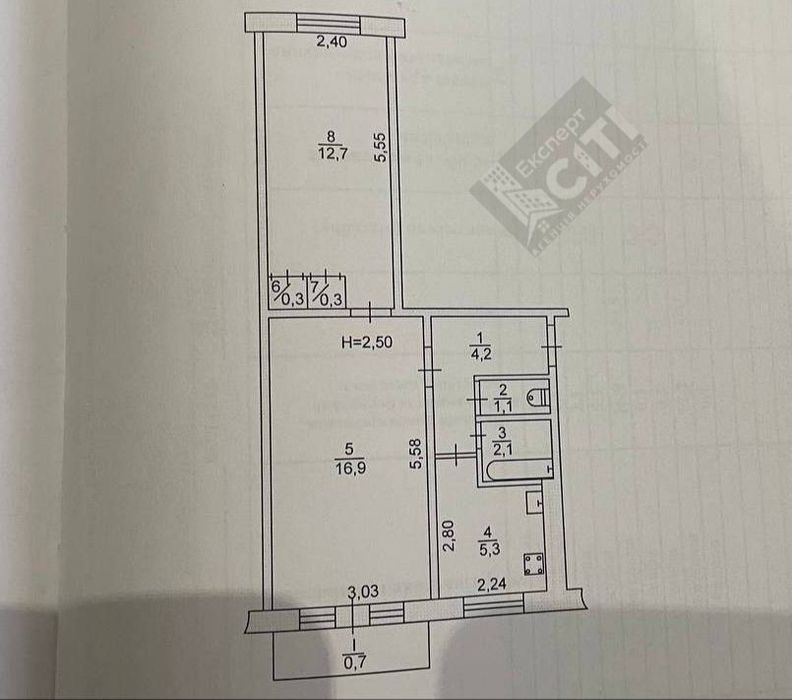 Продається 2-кімн квартира. Орієнтир - зуп. Світанок.