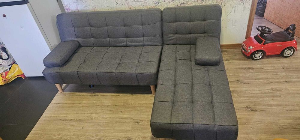 Gray Fabric Sofa Bed – Modern & Comfortable