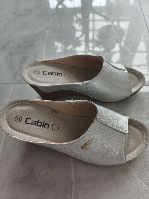 Komfortowe skórzane klapki 37 NOWE