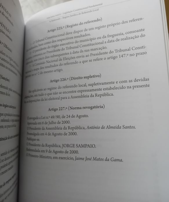 Livro usado poucas vezes