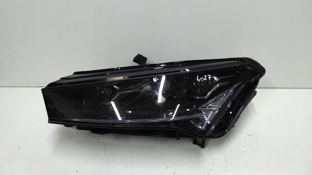 skoda enyaq lampa lewa full led lewy crystal 5lb941015a