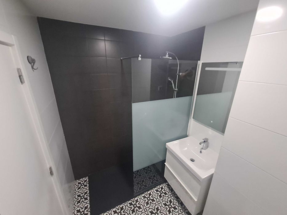 Arrendamento residencial de apartamento em rua Henrique Lopes de Mendonça, 121