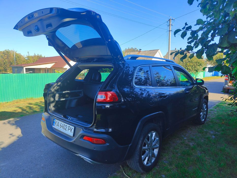 Авто Jeep Cherokee 2016
