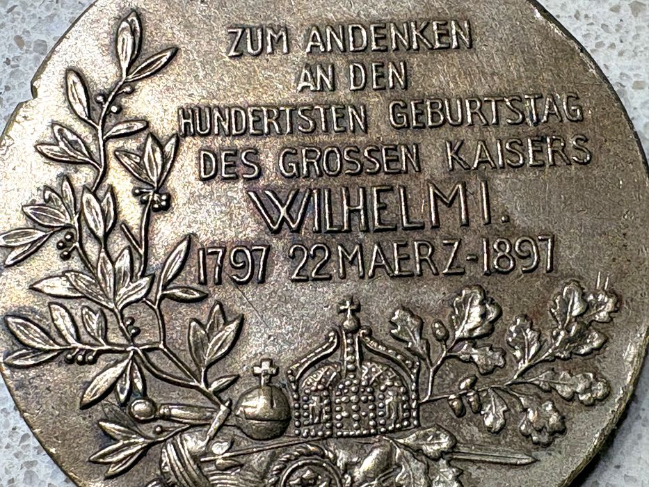 Antiga medalha comemorativa Imperador Guilherme I em bronze de 1897