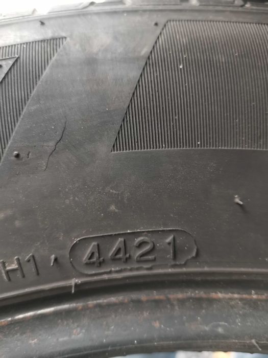 bus zima Hankook 215/65/16C z 2021r 7.5mm 2szt