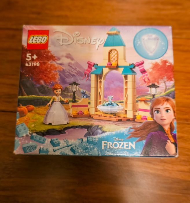LEGO Disney Frozen, klocki, Dziedziniec zamku Anny, 43198