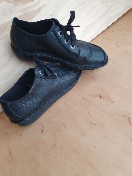 Жіночі туфлі кросівки макасіни  clarks funny dream розмір 42