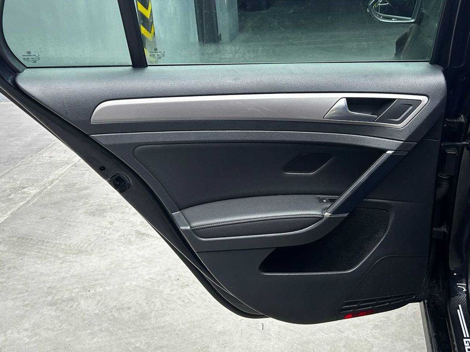 Volkswagen e-Golf 2016