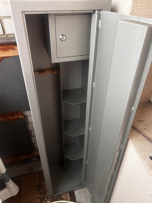 Металевий сейф терміново