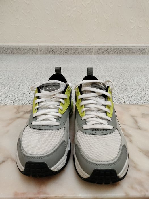 Tenis Skechers modelo SKECH-AIR Extreme V2