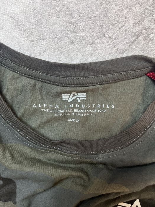 Футблка Alpha Industries