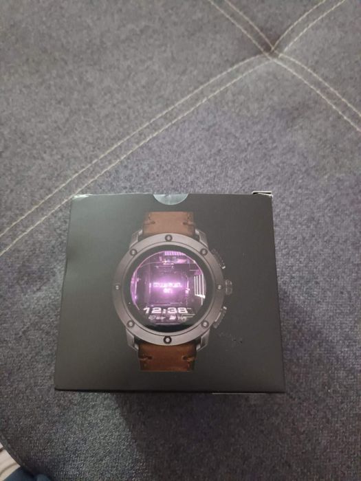 Diesel DZT2032 smartwatch