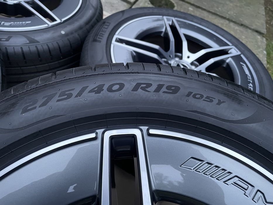Диски Mercedes R19 AMG E klasse W214 різноширокі з літніми шинами