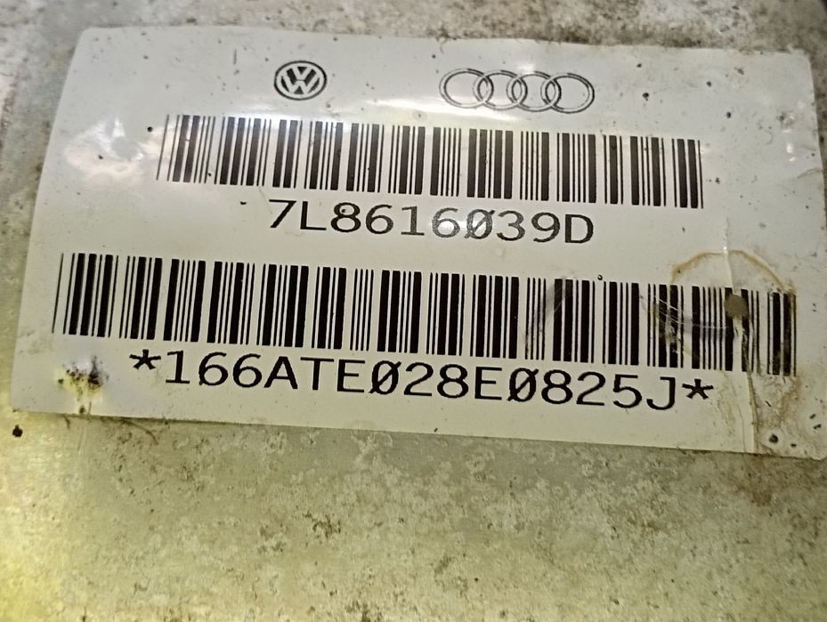 Пневмостойка Audi Q7 4L Пневмостійка передня ліва Стойка кю7 стійка