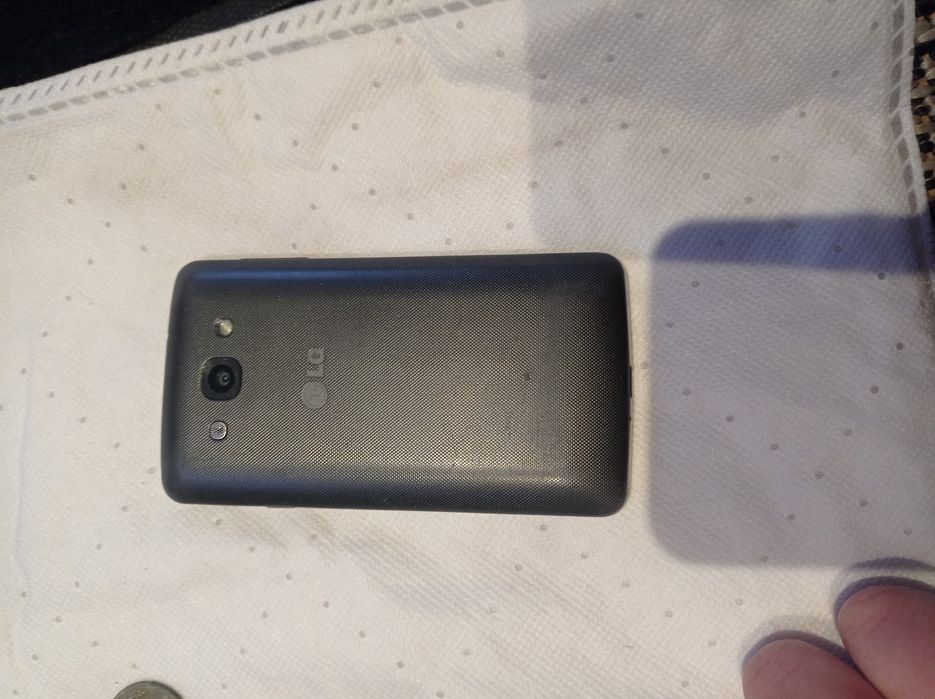 Телефон LG L60j бу