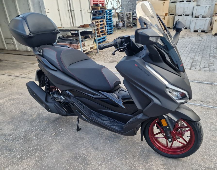 Honda forza 125 edition especial