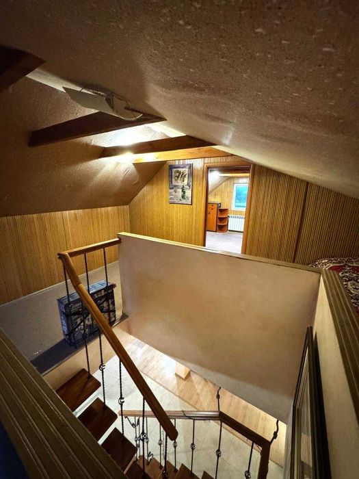 Продам сучасний 2-поверховий будинок у с. Кочережки