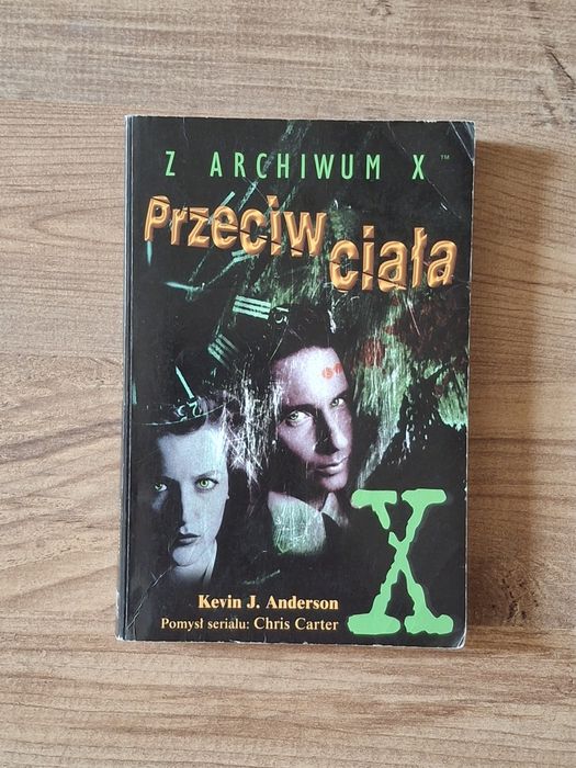 Dwa "kryminały" z różnych "światów".
