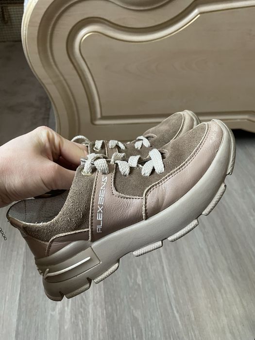 Кросівки для дівчинки (шкіра)