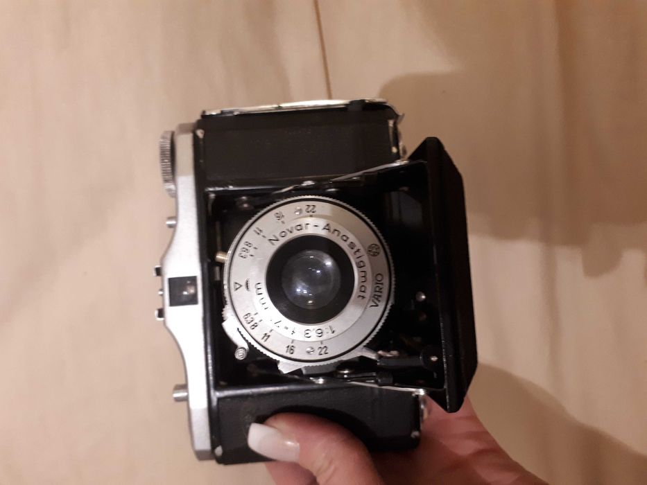 Duas maquinas vintage fotografica e filmar