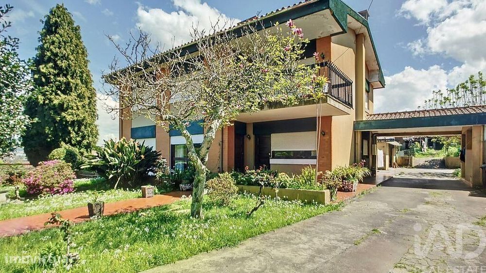 Casa / Villa T6 em São joão da madeira de 216,00 m2