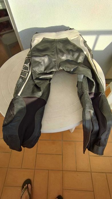 Fato moto em pele 2pç IXS n.48 C/ proteções