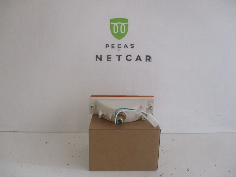 Farolim Para Choques Frente Direito Nissan King Cabstar 1993