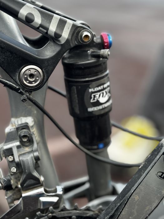 Продам двух подвес Giant reign 2015