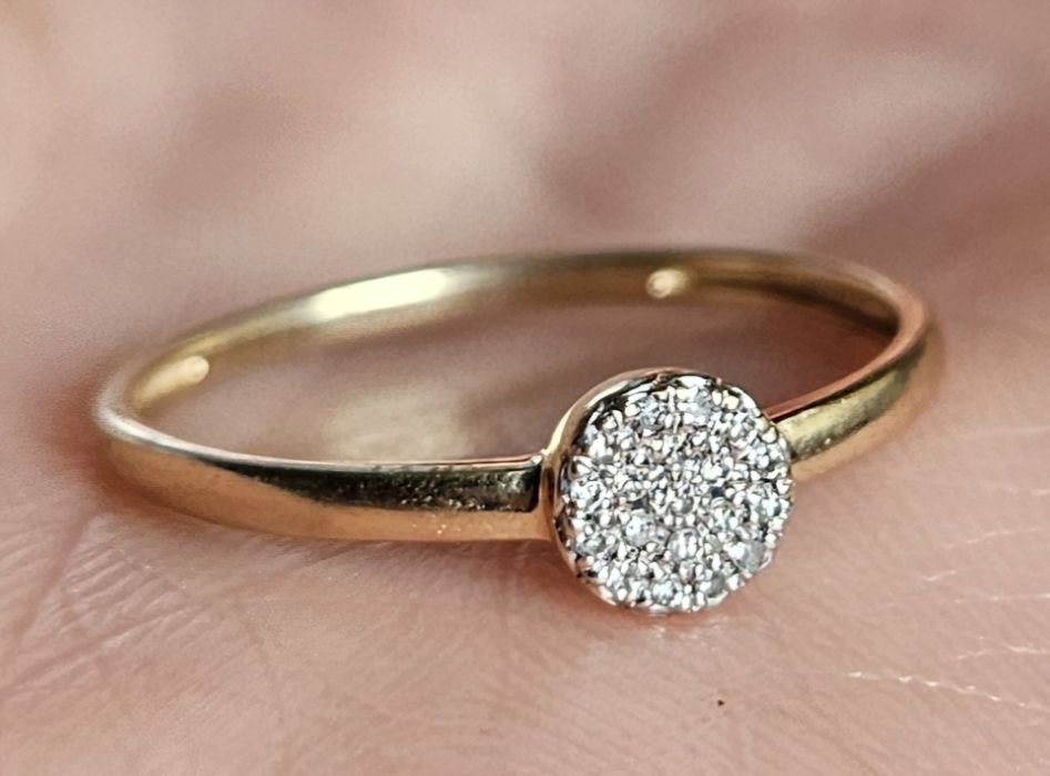 złoty pierścionek Apart pr.585 z diamentami ze złota r.14 brylantami