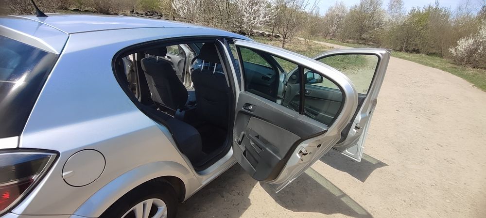 Продається Opel astra h 1.4 бензин