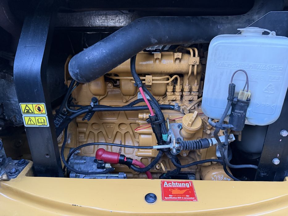 Minikoparka Caterpillar CAT 305.5 E2 CR z Niemiec Klimatyzacja 3 łyżki 5,5tony 3400mth