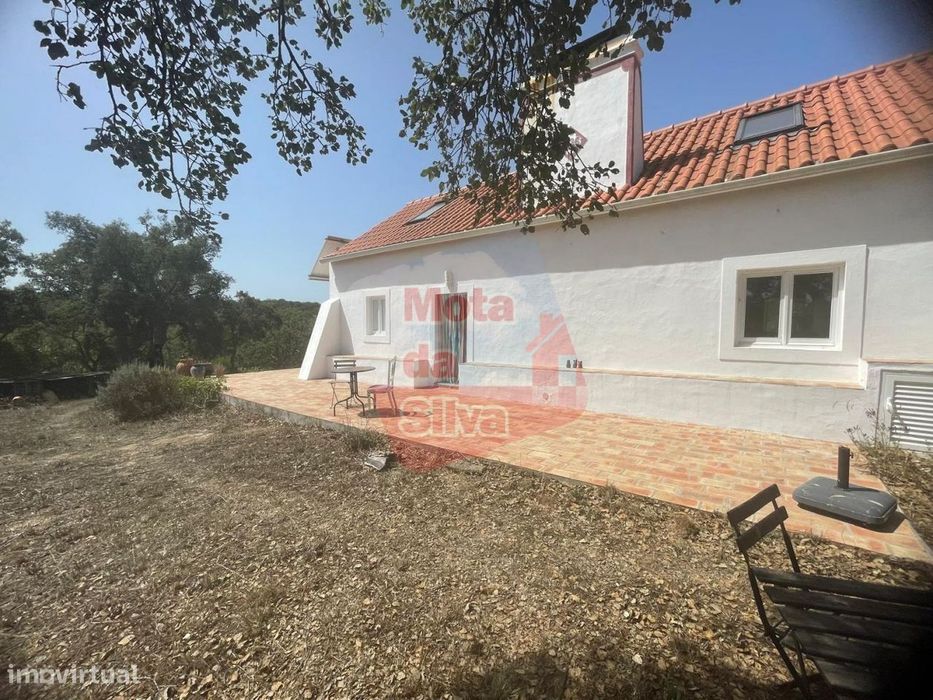 Quinta com habitação em São Francisco da Serra