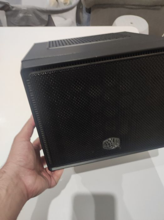 Caixa pc compacta cooler master elite 110