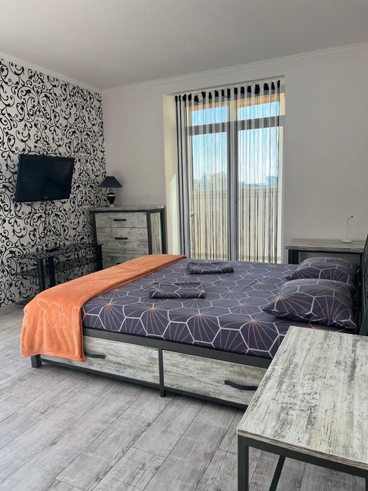 Центр (Джакузі)  вул.Січових Стрільців