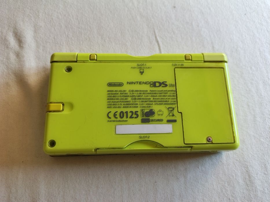 Nintendo DS Lite