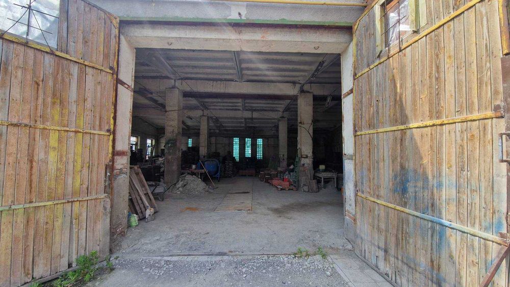 оренда нерухомості, гаражі, склади