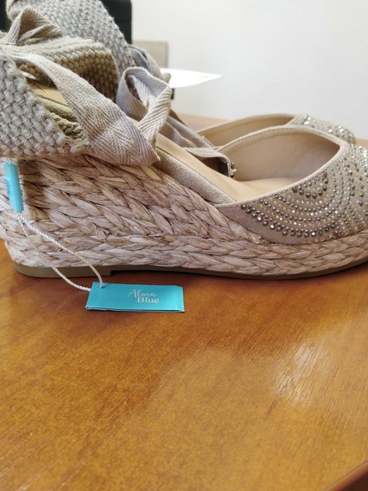 Espadryle na koturnie Alma Blue