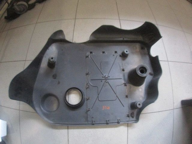 Cobertura do motor / blindagem superior do motor AUDI A4 (8D2, B5)