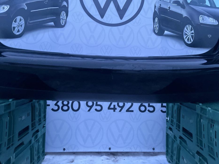 Бампер задній Тоуран L041 задний бампер Touran чорний 2003-2010рік