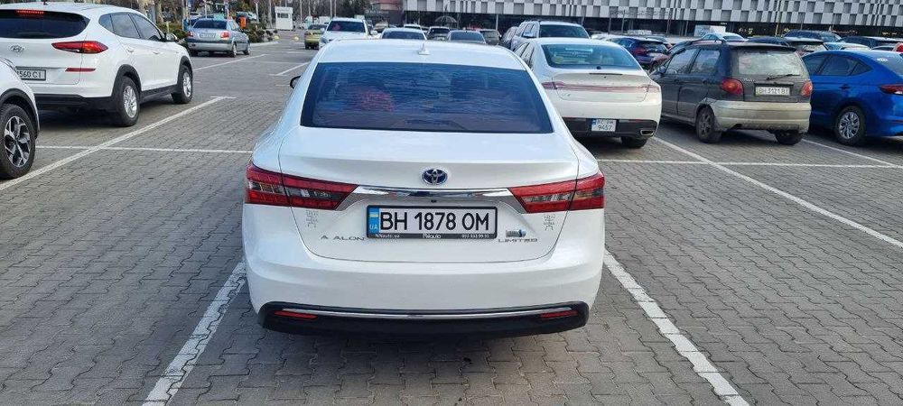 Toyota Avalon Hybrid LIMITED 2016